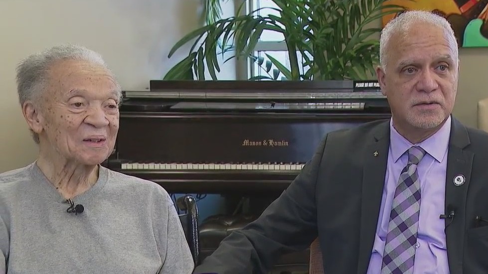 Markham mayor meets father after 61 years thanks to DNA test | FOX 32 ...