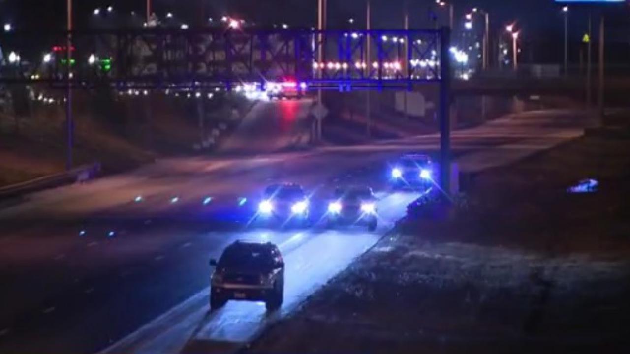 Man, 2 children killed in expressway shooting