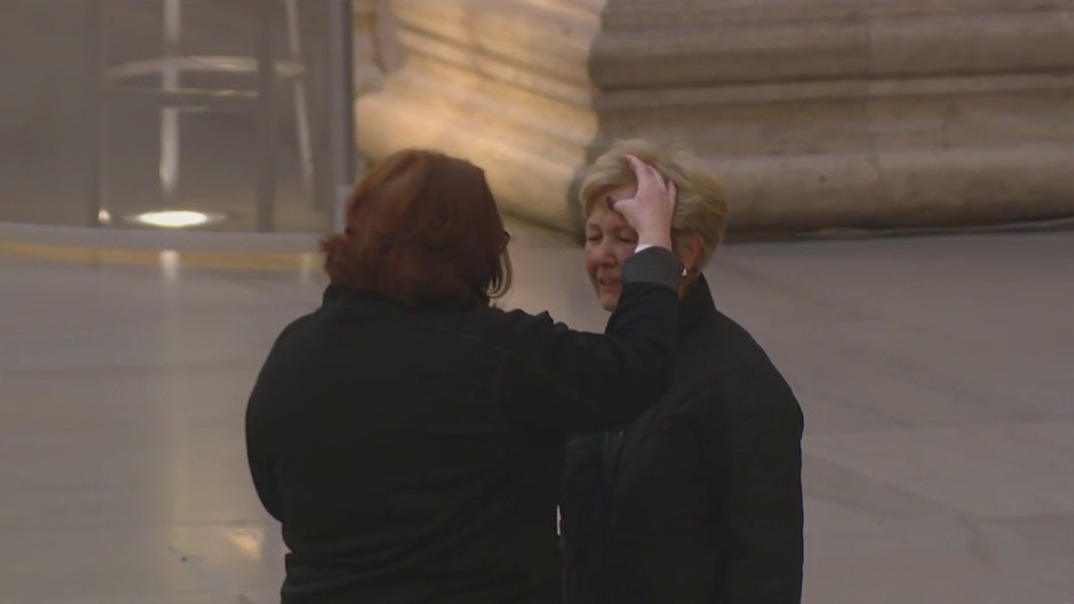 Chicagoans take part in Ash Wednesday traditions as Lent begins