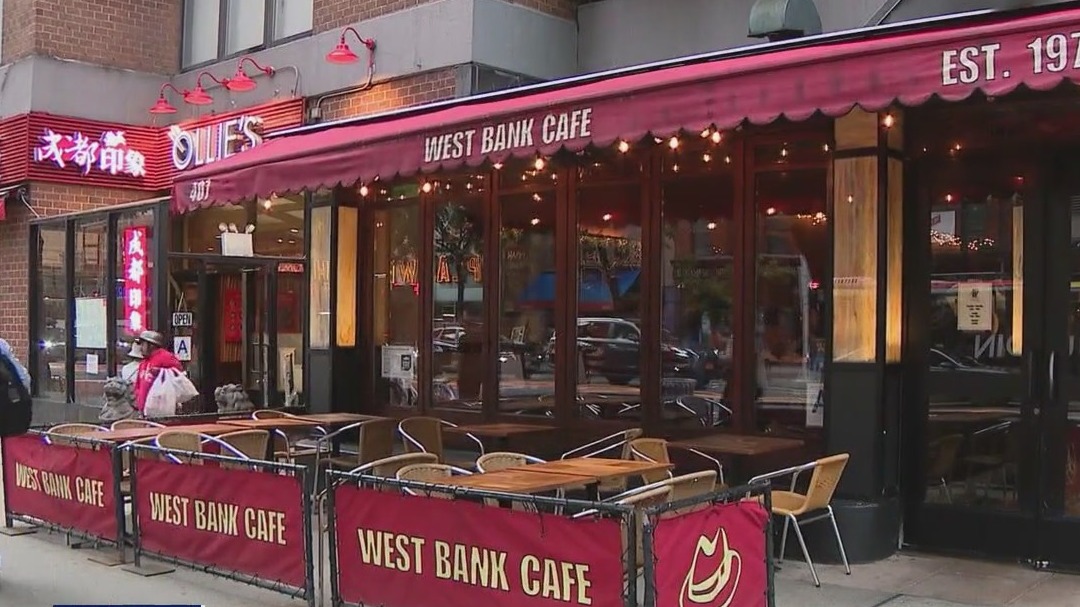 Push to save beloved caf? in Hells Kitchen