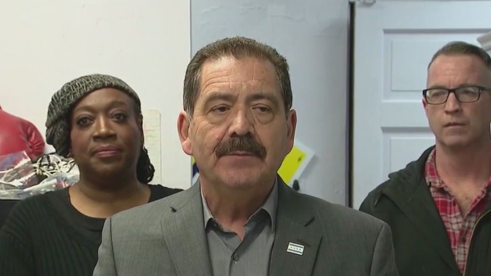 Chicago mayoral candidates Jesus 'Chuy' Garcia and Lori Lightfoot push for votes ahead of Tuesday's election