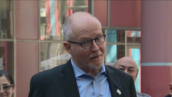 Vallas takes aim at Johnson with runoff election a month out