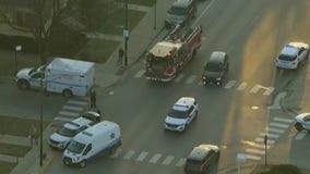 Chicago police officer reportedly shot on South Side, rushed to hospital