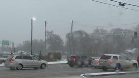 Snow falling in Northwest Indiana as Winter Storm Warning in effect