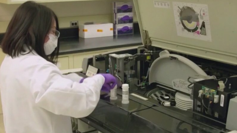 Zuckerberg initiative selects Chicago for biotech hub