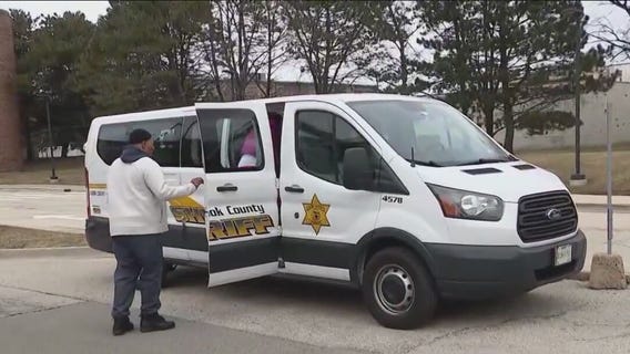 Cook County sheriff offers free transportation for those attending drug court