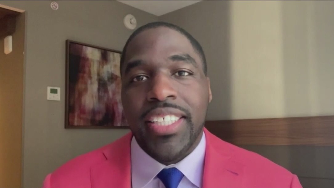 Former Bear Sam Acho pens new book 'Change Starts With You'