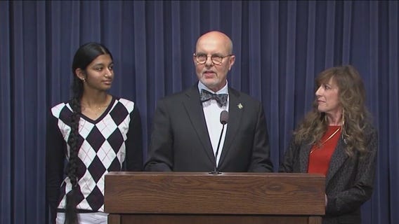 Proposed Illinois law lets child social media influencers keep the money