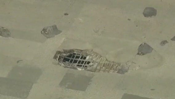 Large pothole reported on I-55 in Bolingbrook