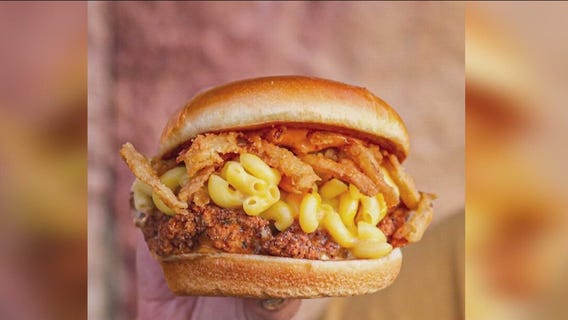 Shaq plans to open 'Big Chicken' restaurants in Rosemont, Schaumburg