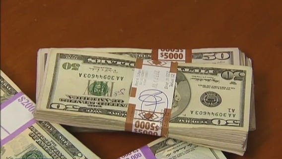 More Americans cashing out their retirement, experts sound alarm