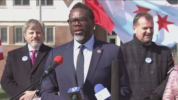 Chicago mayoral endorsements continue to roll in for Johnson, Vallas