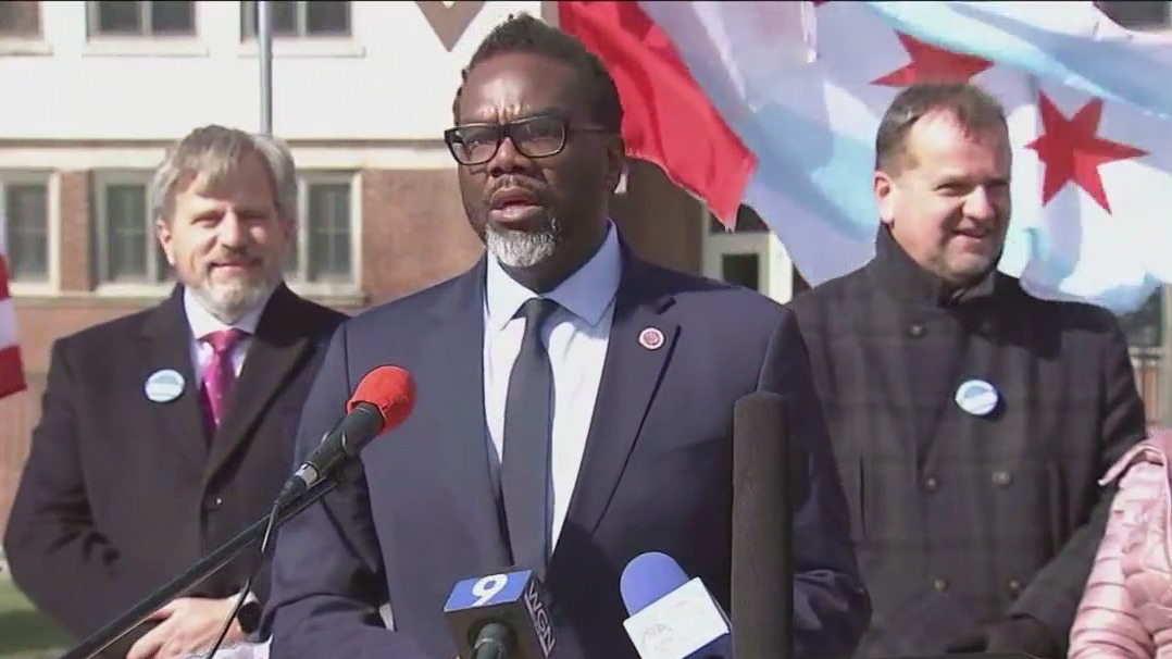 Chicago mayoral endorsements continue to roll in for Johnson, Vallas