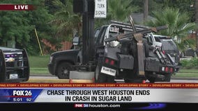 Police chase after apparently-stolen tow truck