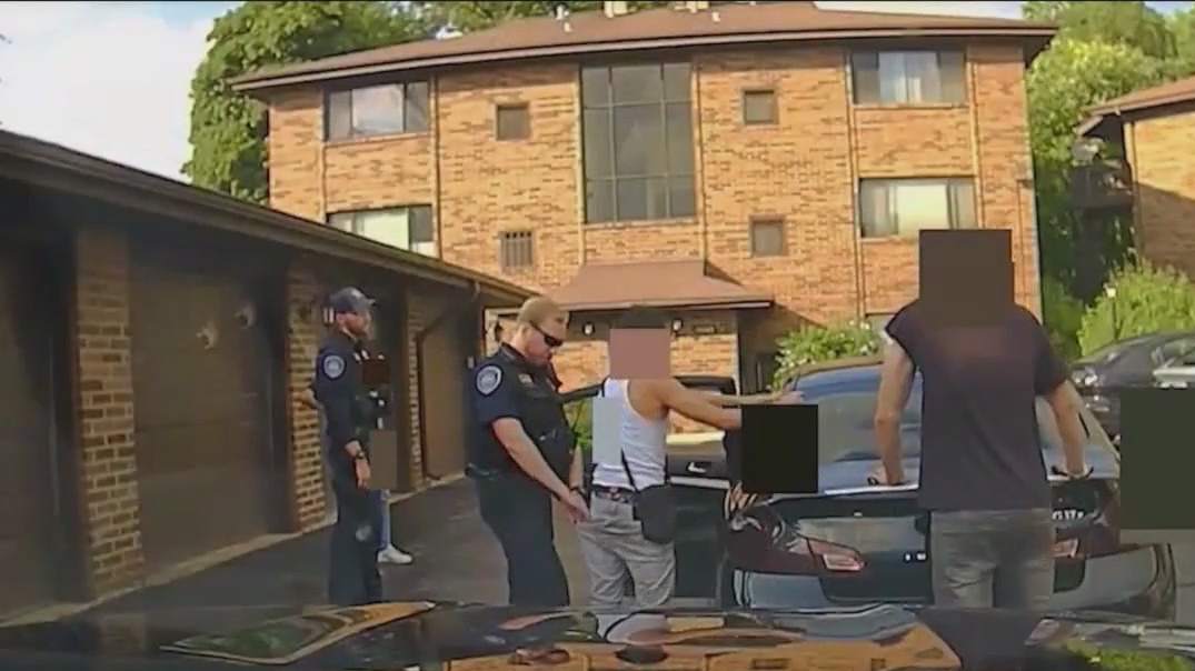 Oak Lawn police officer expected in court after allegedly beating teenager during arrest