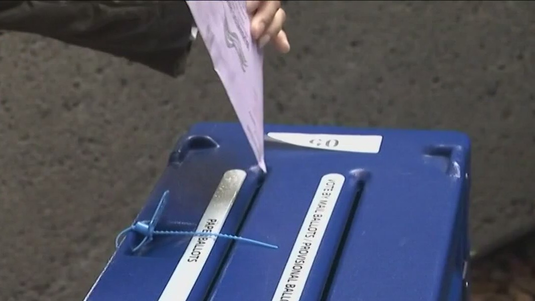 Chicago mayoral candidates make final push for key Latino vote ahead of Election Day