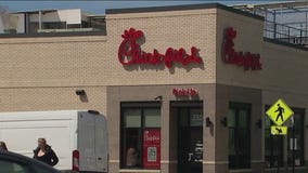 New Wrigleyville Chick-fil-A giving out free chicken sandwiches when Cubs win