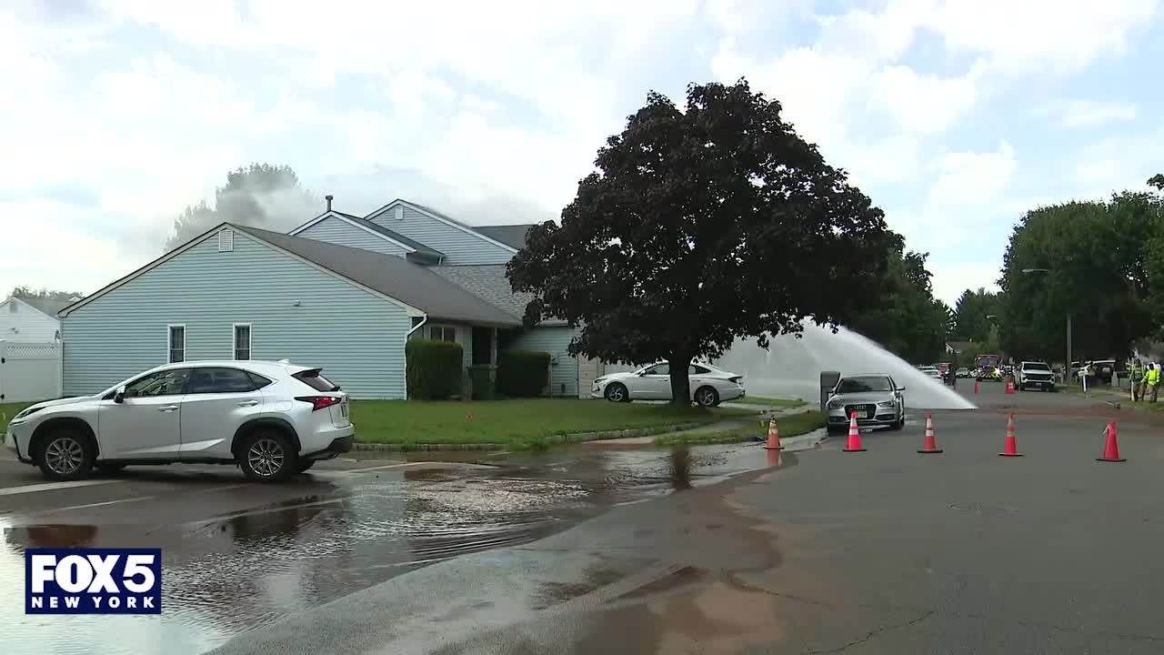 Water main break in Edison, NJ