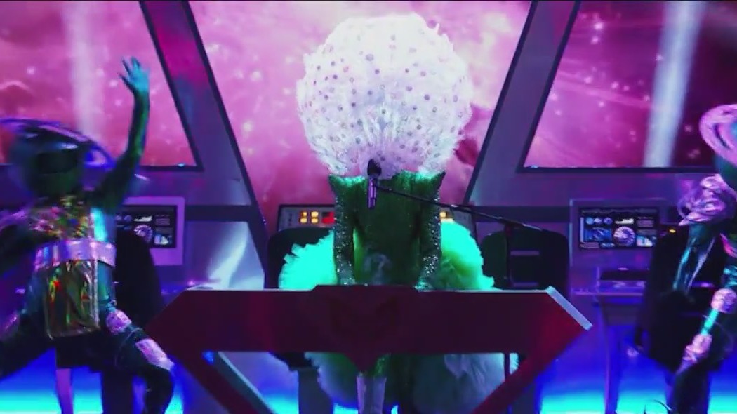 Dandelion unmasking reveals actress, singer Alicia Witt