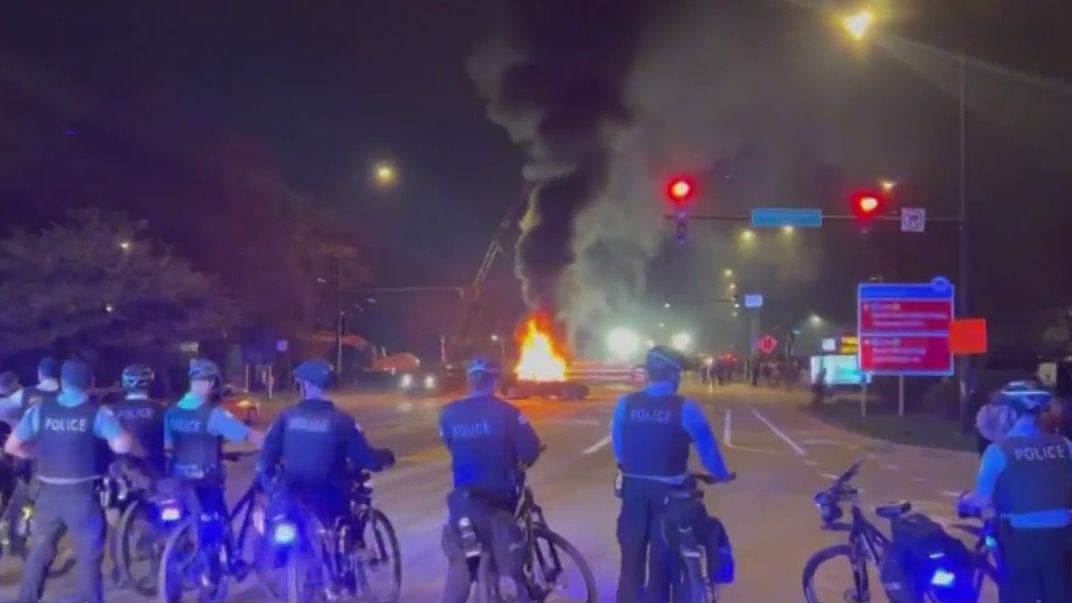 Chicago pastor weighs in on chaotic teen takeover