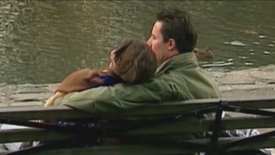 Local experts discuss new dating trends in Chicago