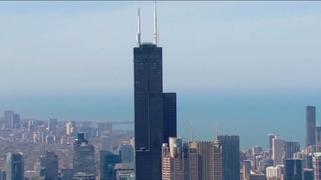 Willis Tower commemorates 50 years