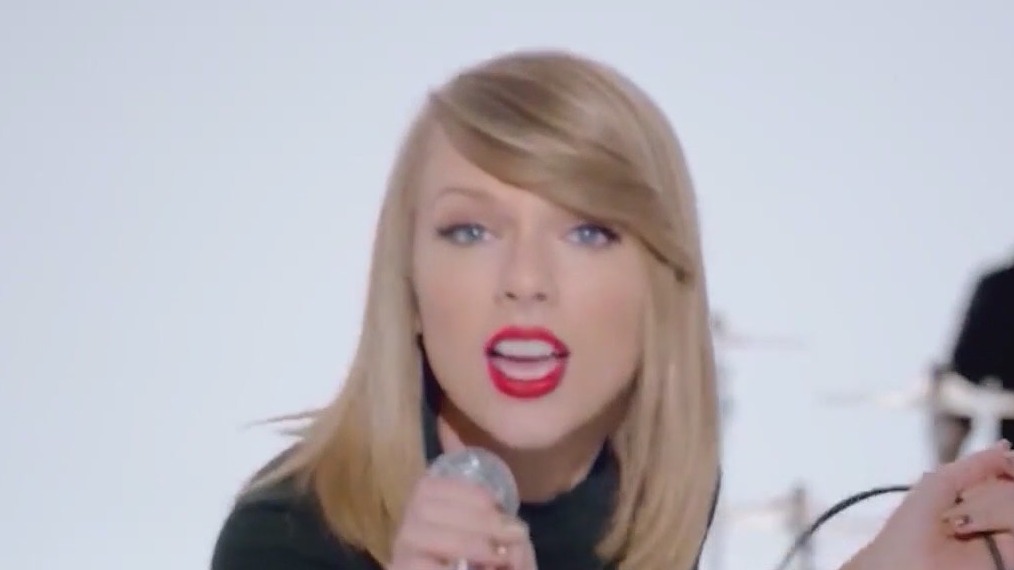 Replay in Lincoln Park offers Taylor Swift-themed experience with chance to win concert tickets