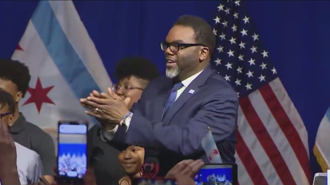 Lightfoot prepares farewell address as Johnson reveals inauguration plans