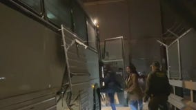 Record surge of migrants enter U.S. as Title 42 expires