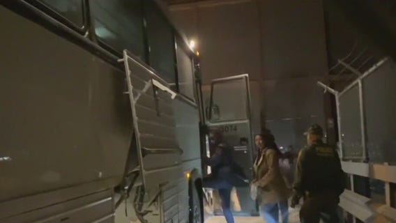 Record surge of migrants enter U.S. as Title 42 expires