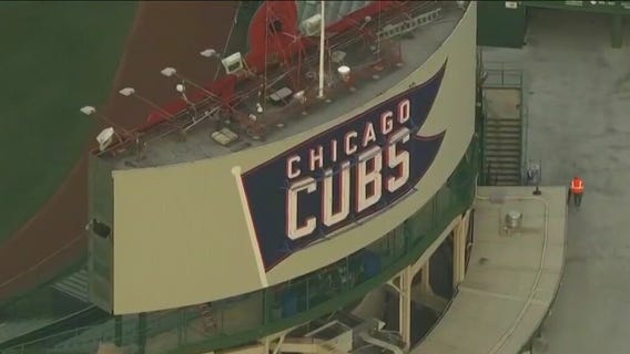 Chicago man accused of selling fake Cubs hats while on probation for selling fake White Sox tickets