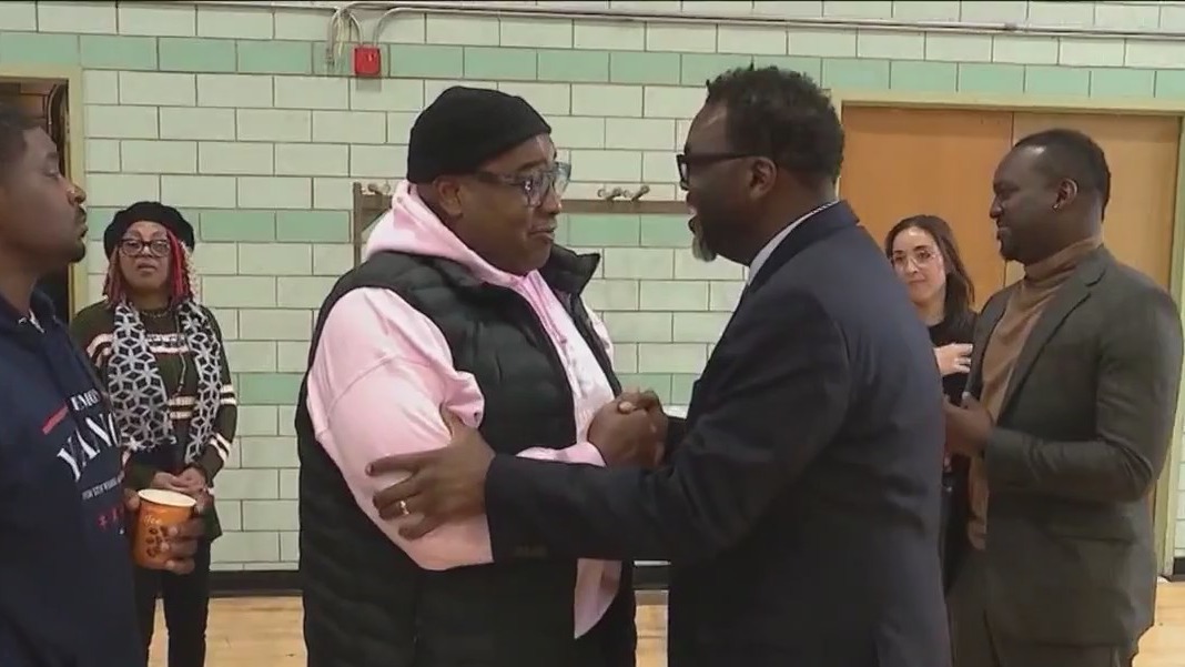 What challenges await Brandon Johnson ahead of being sworn in as Chicago's next mayor?