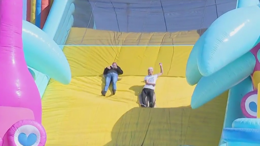 'Bounce the Mall' now open at Chicago Premium Outlets