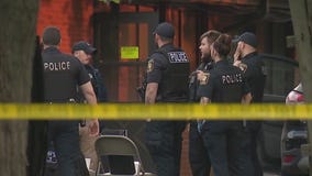 Explosion at Oak Forest apartment leaves 2 seriously injured