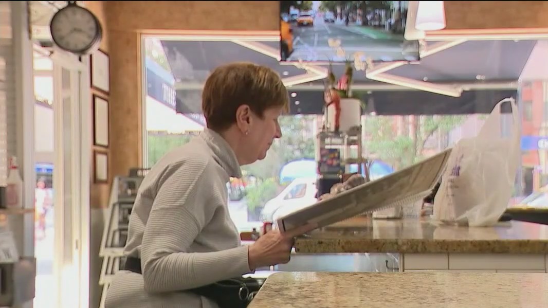 Solo dining on the rise in NYC