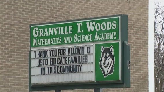 Closed Chicago school to be developed into apartments
