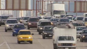 5 tips to keep kids entertained while traveling this summer