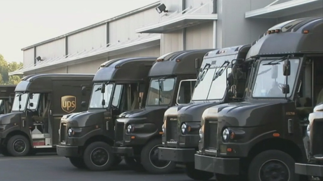 Teamsters demand final contract offer from UPS by Friday