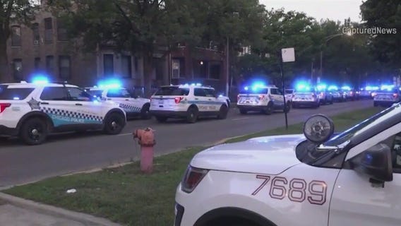 4 people critically injured in Englewood shooting