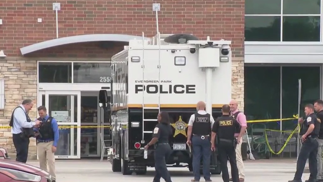 Active shooter investigation underway at Evergreen Park Mariano's