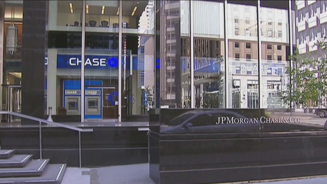 FOX Business Brief: Strong start to earnings season, soda sweetener warning, and top baby name trends