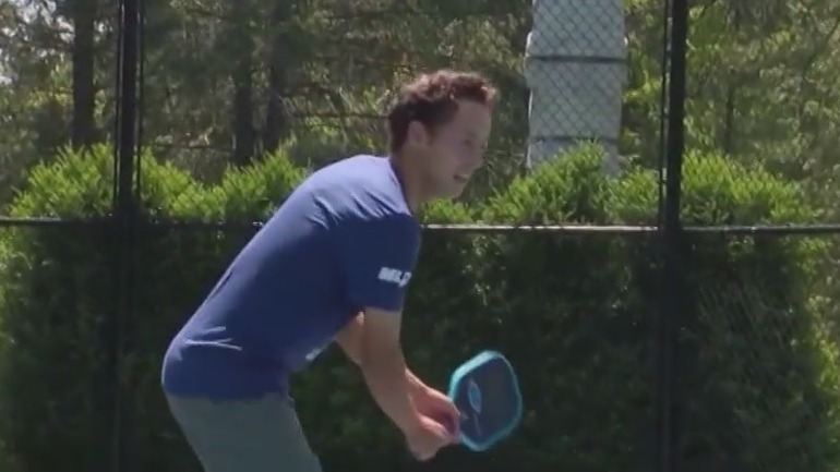 First-ever pickle smash tournament happening in Chicago