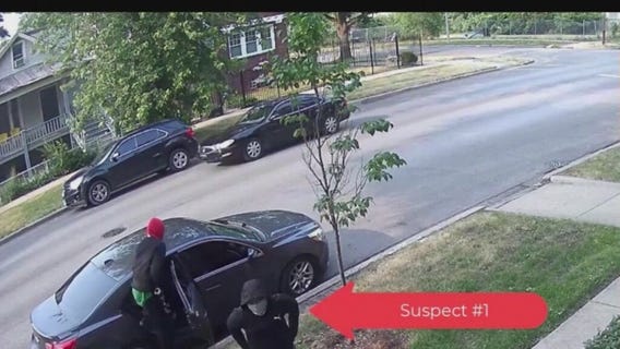 Chicago police seek suspects in Grand Crossing murder