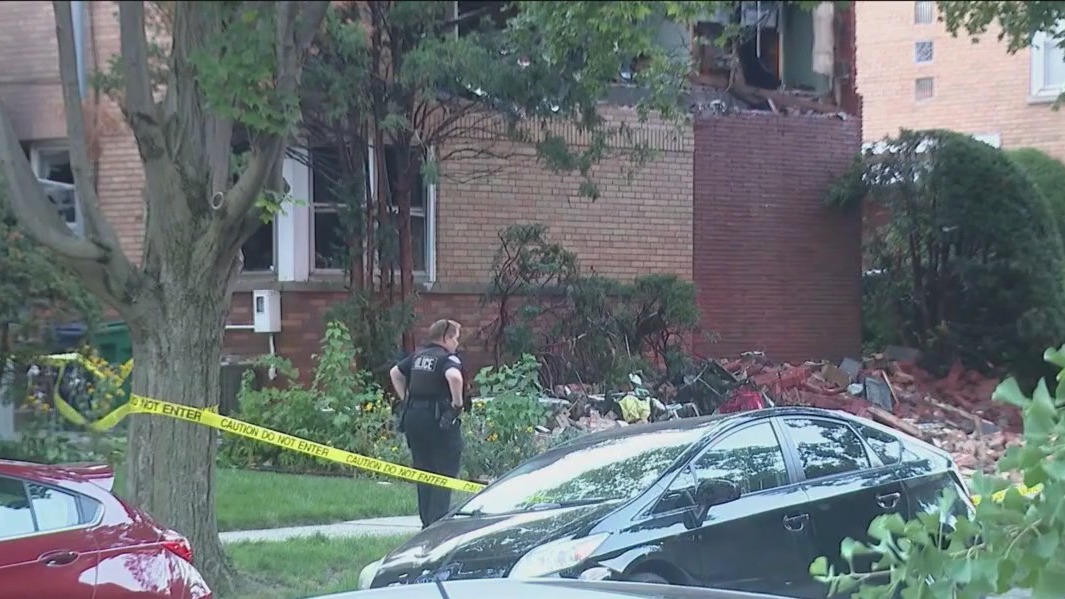 Fire Marshal investigates Oak Park building explosion