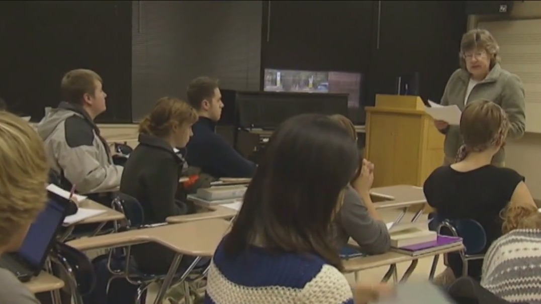 Democrats not giving up on student debt forgiveness plan