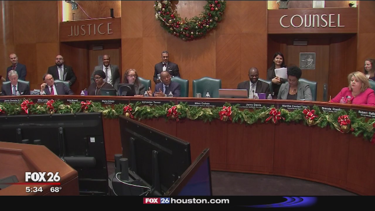 With firefighters pay parity looming, city hires outside lawyers