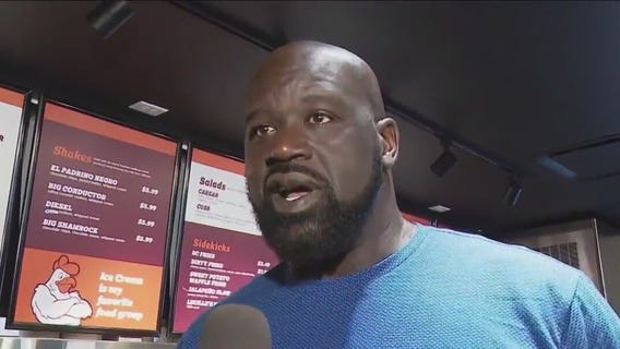 Shaq visits Big Chicken restaurant ahead of his Lollapalooza DJ set