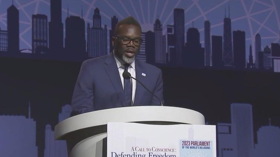 Johnson kicks off first day of Parliament of the World's Religions