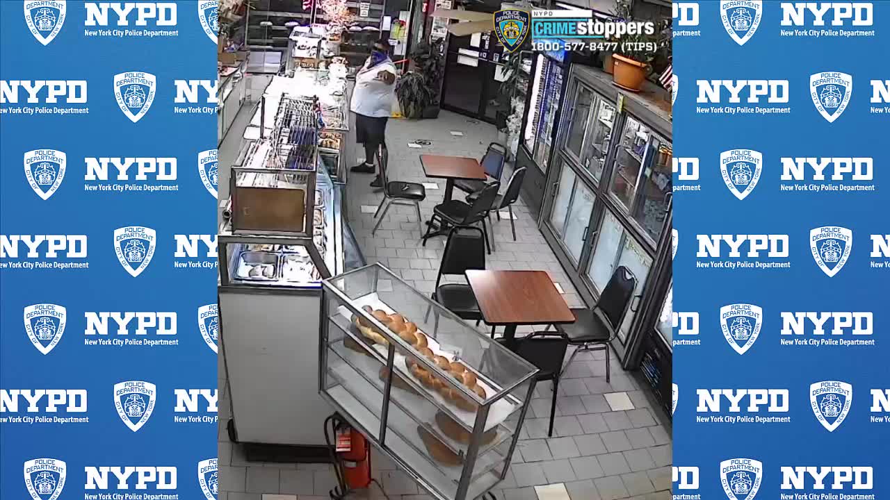 Queens rifle bodega robbery