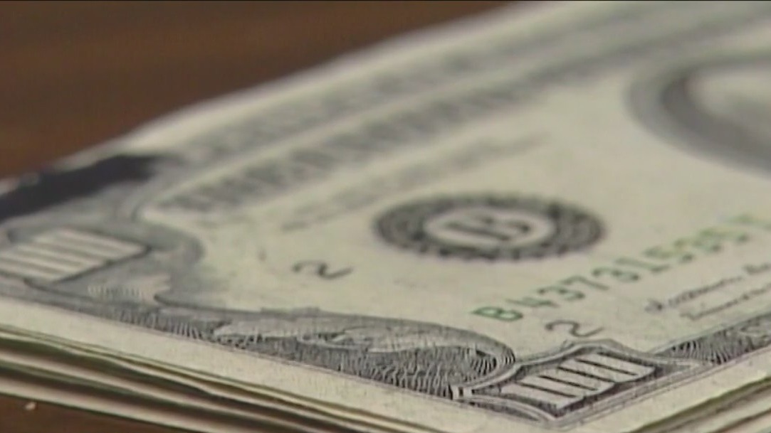 Tips for moms looking to invest from home